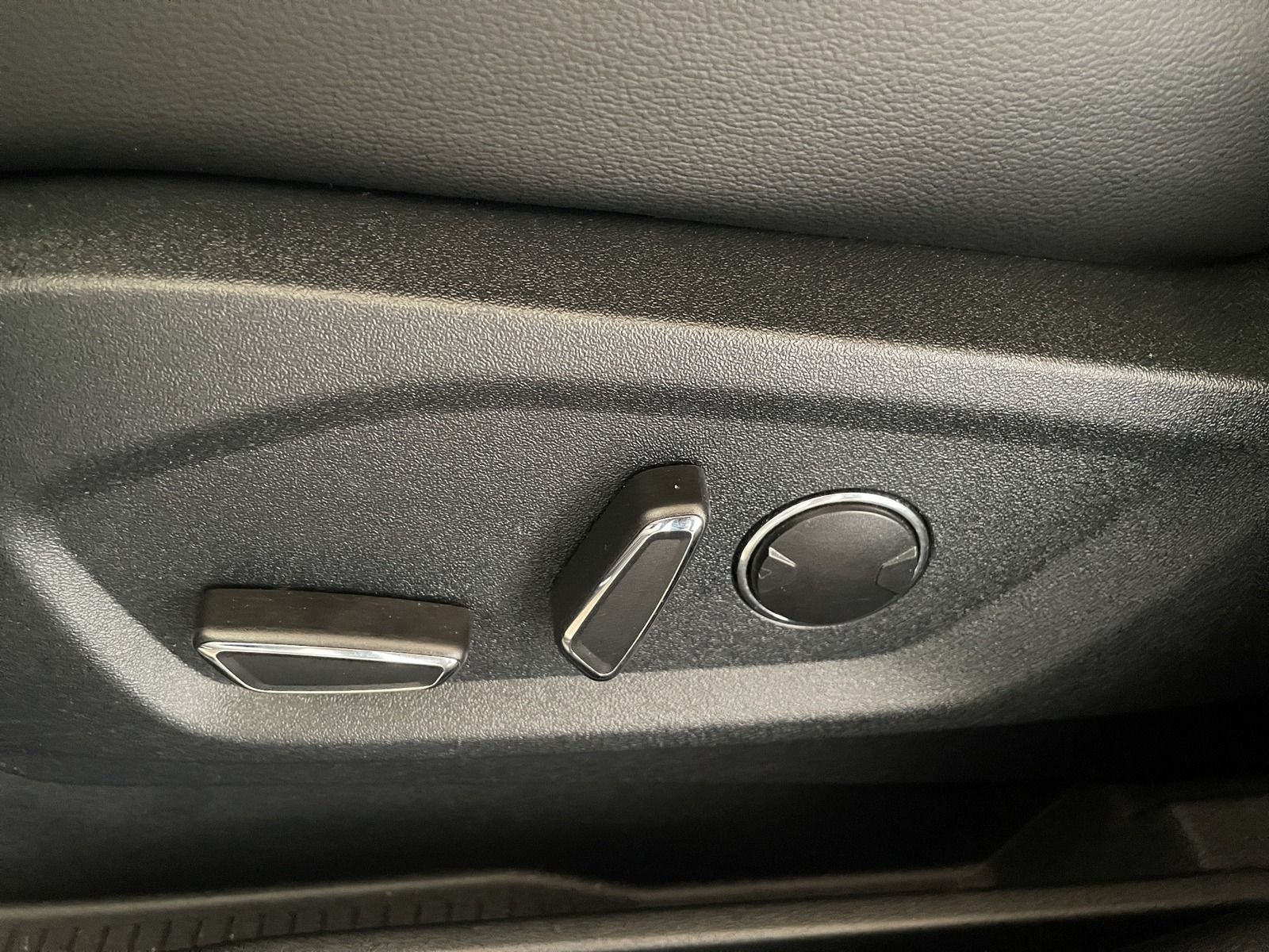 Ford S-MAX 2.0 EB ST-Line AHK/NAVI/LED/MEMORY/RFK