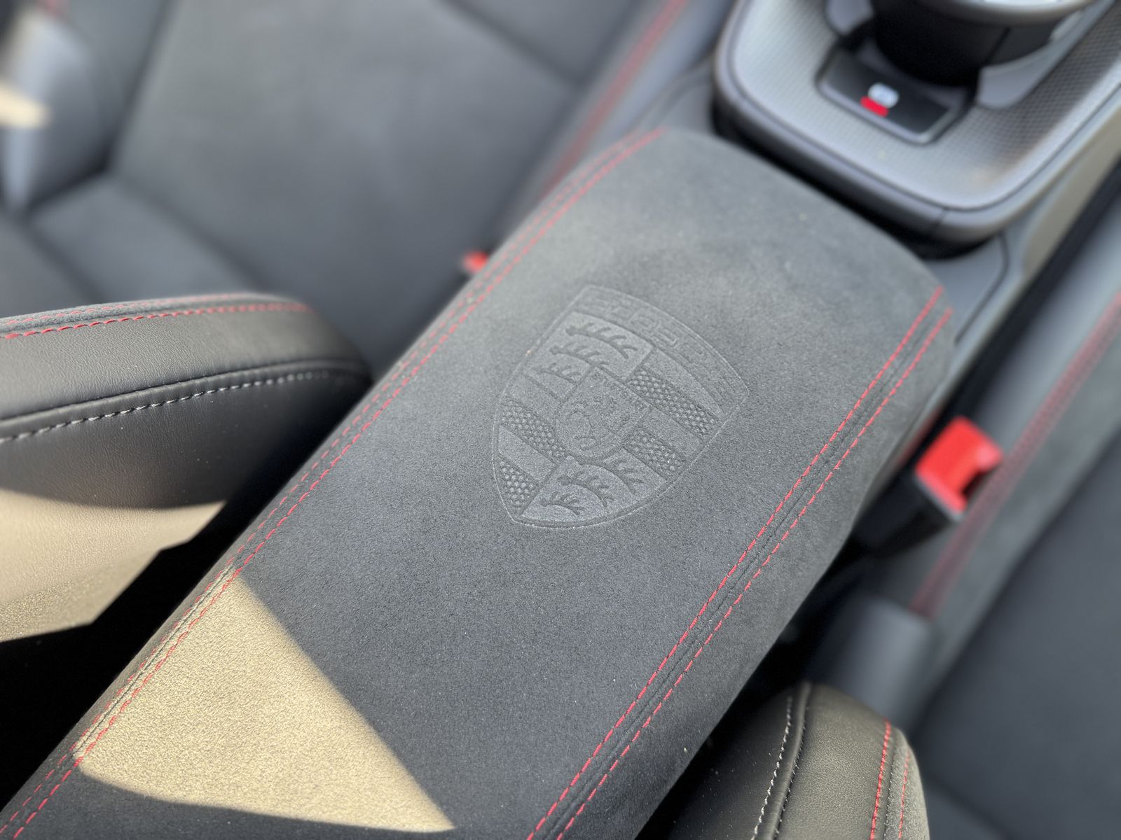 Porsche 992 .2 Targa 4 GTS T-Hybrid