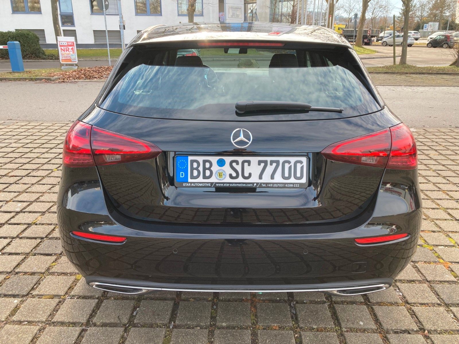 Mercedes-Benz A 180 - Samsaru's Car Outlet