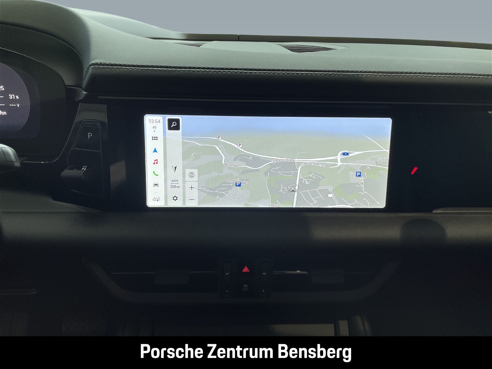 Porsche Macan 4 Electric