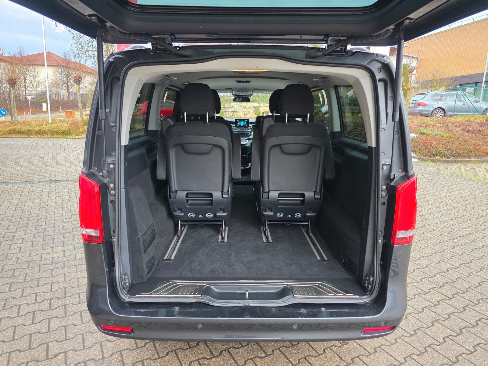 Mercedes-Benz V 220 d EDITION 4MATIC lang/ Automatik/ 6-Sitzer