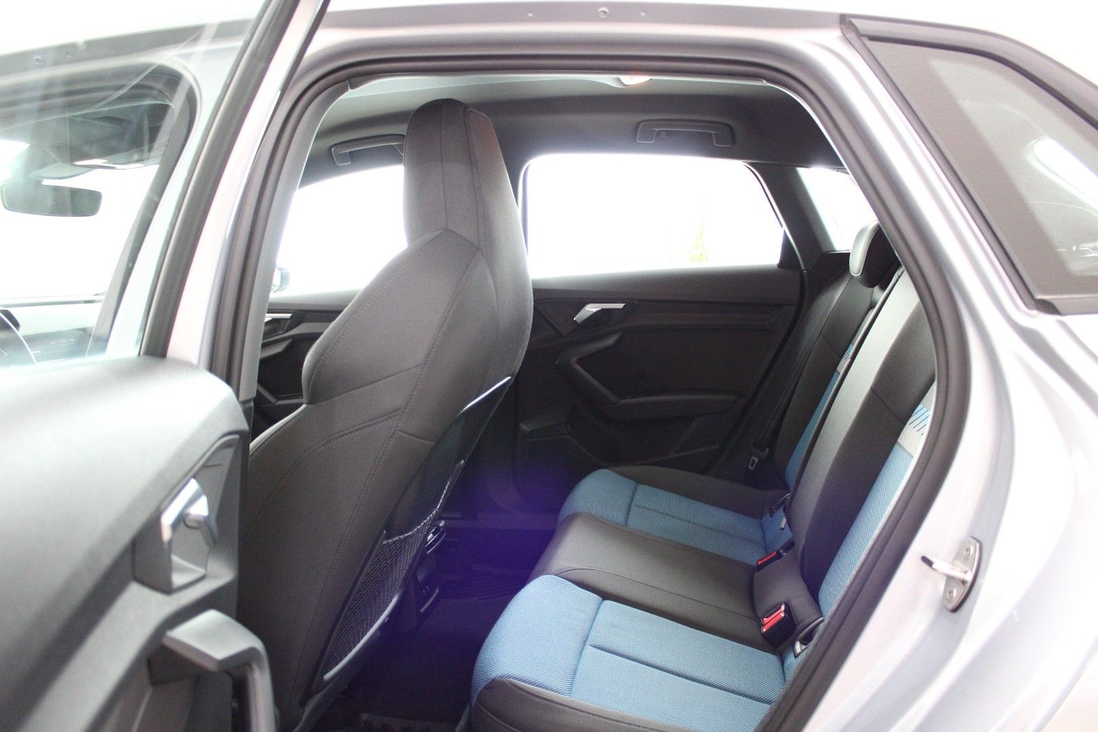 Audi A3 Sportback 35 TFSI Sport - Samsaru's Car Outlet
