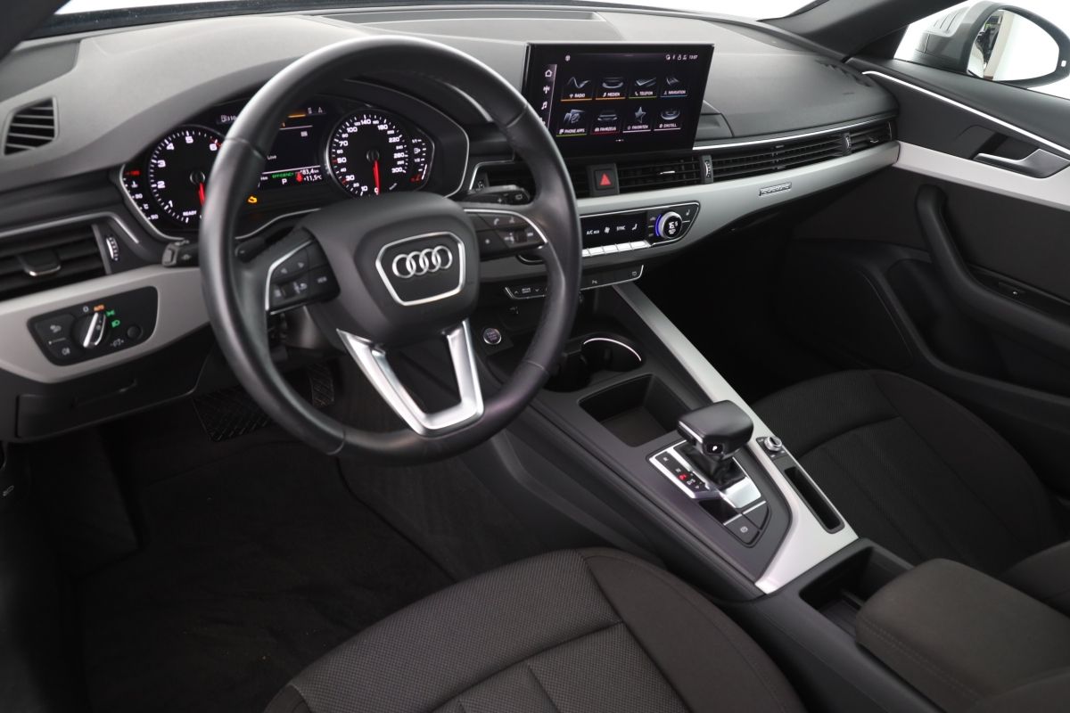 Audi A4 Avant 40 TFSI quattro advanced - Samsaru's Car Outlet