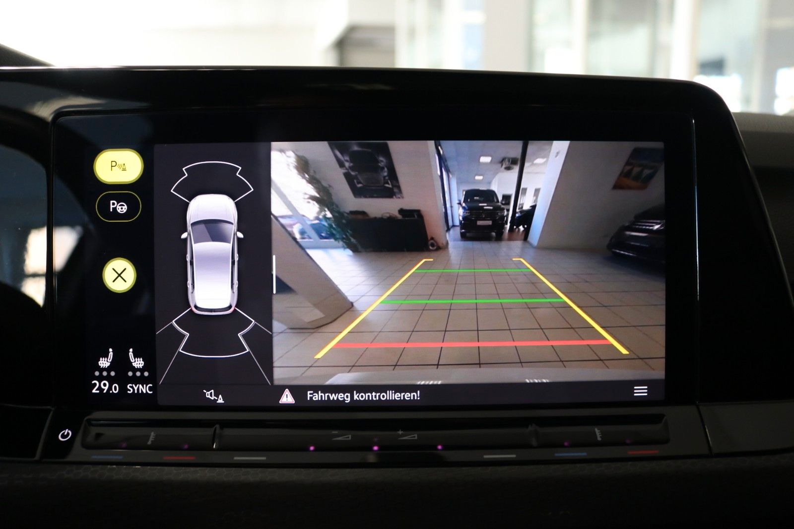 Volkswagen Golf VIII GTD AHK HUD STHZ Matrix Pano Kamera