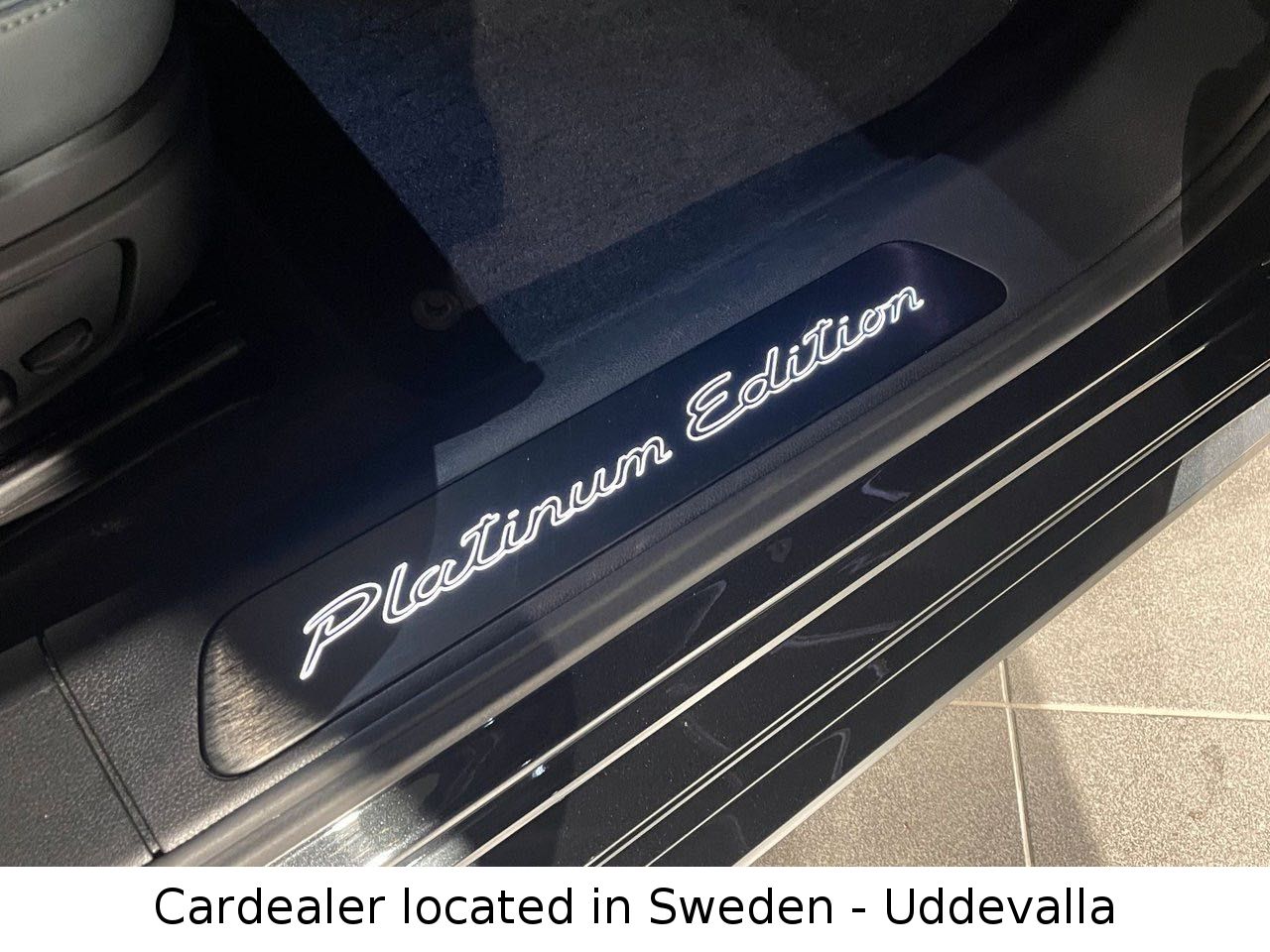 Porsche Panamera Sport Turismo 4 E-Hybrid Platinum Edit