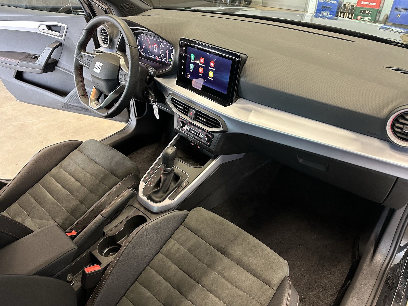 Seat Arona 1,0TSI DSG FR 18´´AHK Alcant. Full LED NAV