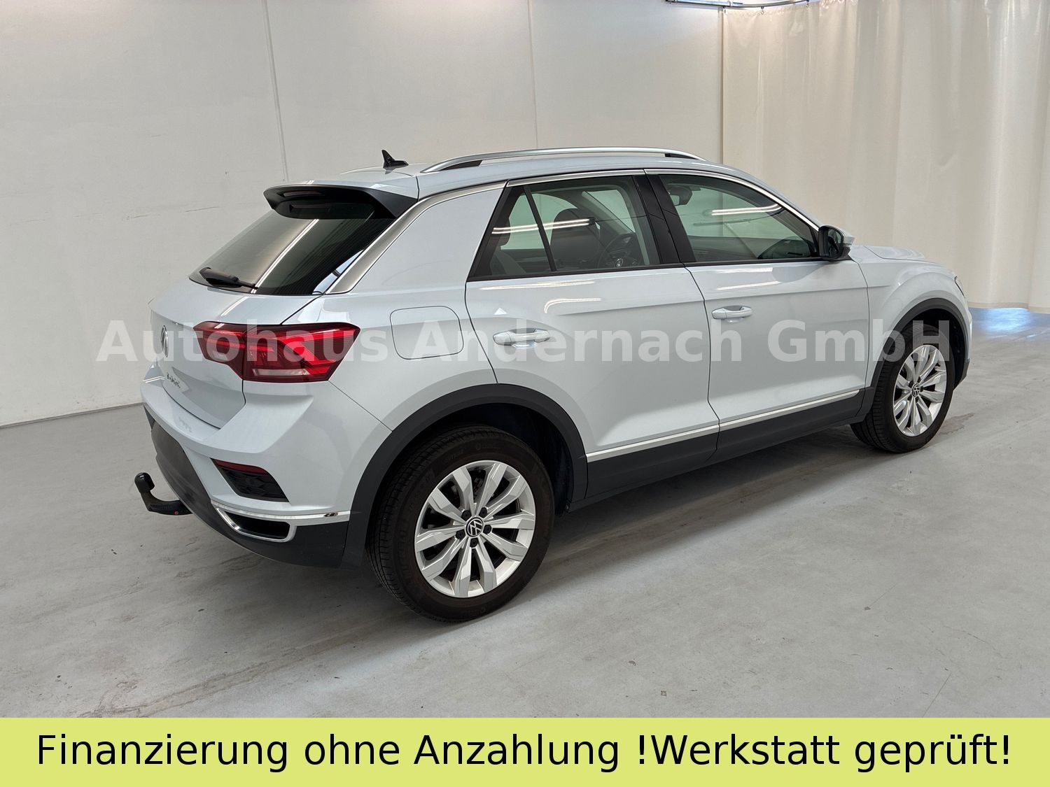 Volkswagen T-Roc Sport - Samsaru's Car Outlet