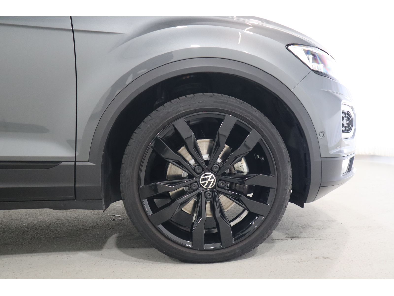 Volkswagen T-Roc 1.5 TSI DSG Black S - Samsaru's Car Outlet