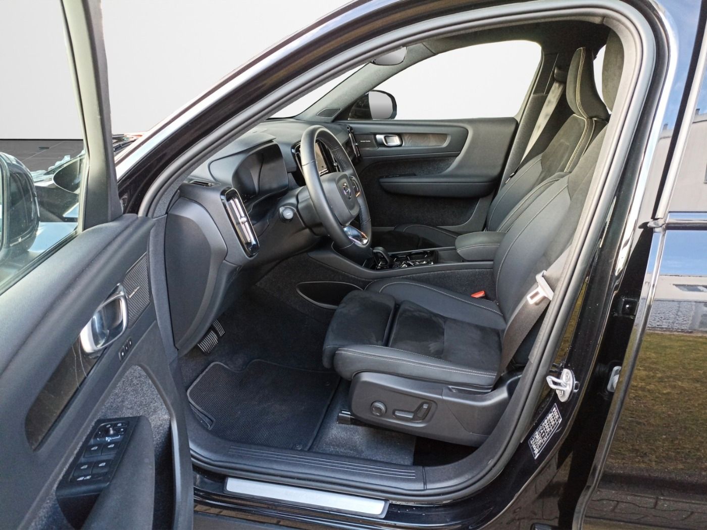 Volvo XC40 Plus Dark SHZ*AHK*PDC*