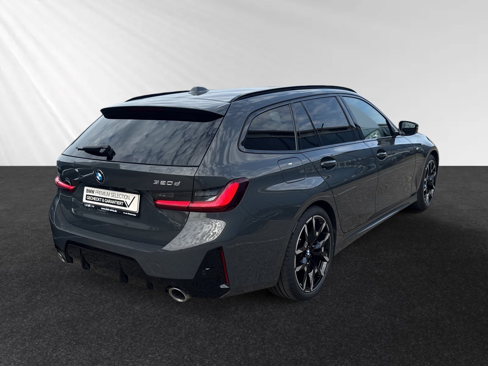BMW 320d xDrive Touring Inkl. € 1.190 Zubehörbonus*