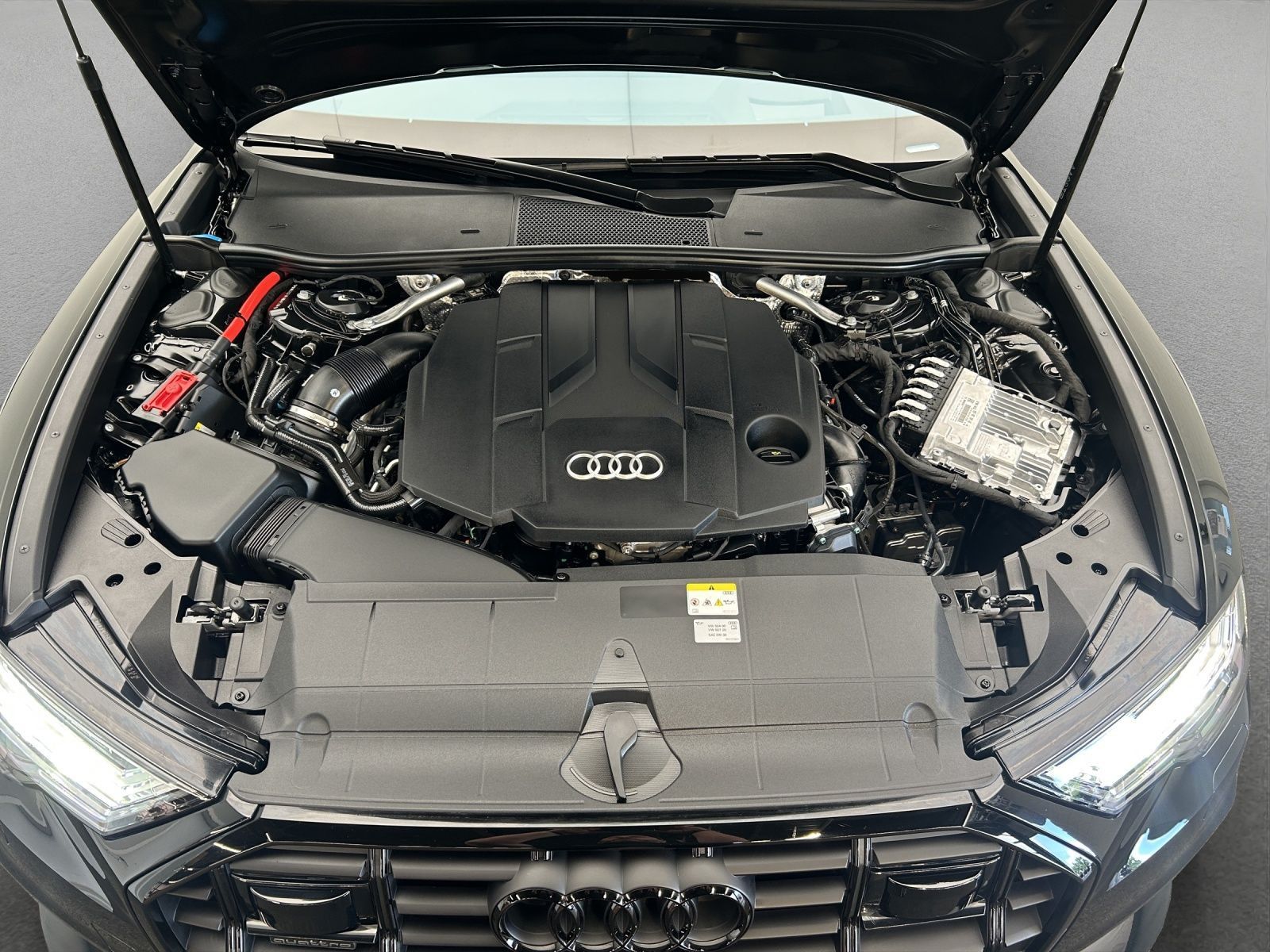 Audi A6 allroad quattro 45 TDI S tro - Samsaru's Car Outlet