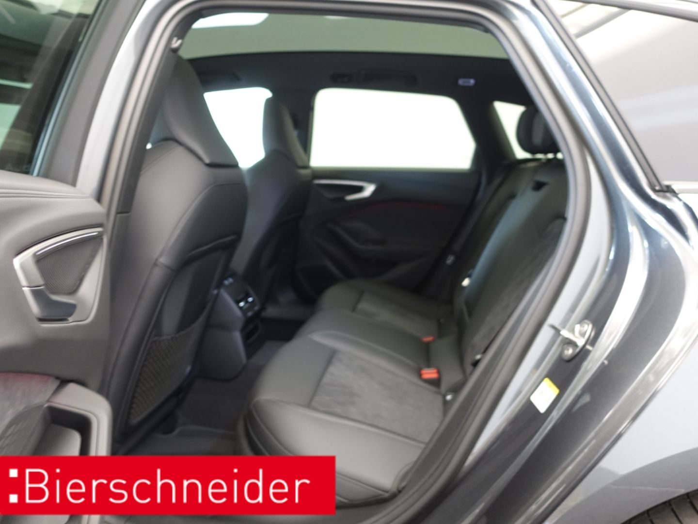 Audi A5 Avant e-hybrid quattro S line GARANTIE 5J PAN