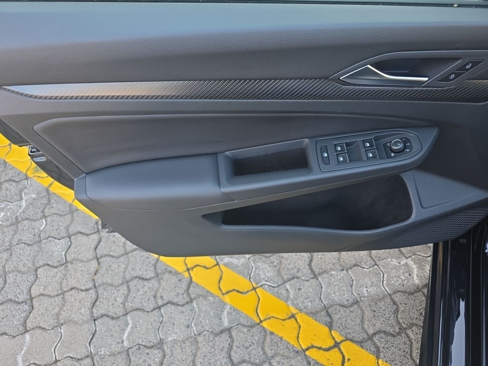 Volkswagen Golf VIII 2.0 TSI DSG R Performance 20 Years Nav