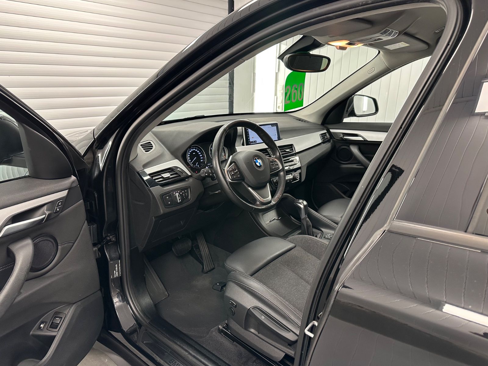 BMW X1 xDrive 25 e Hybrid - Samsaru's Car Outlet