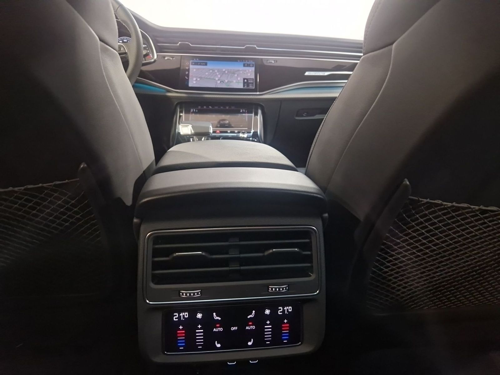 Audi Q7 50 TDI QUATTRO S LINE 7-SITZE +HD-MATRIX+AHK+