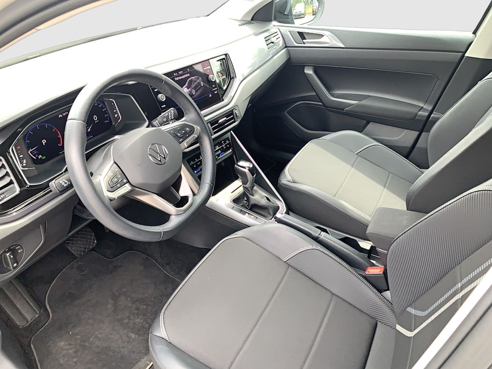 Volkswagen Taigo 1.5 TSI DSG STYLE - Samsaru's Car Outlet