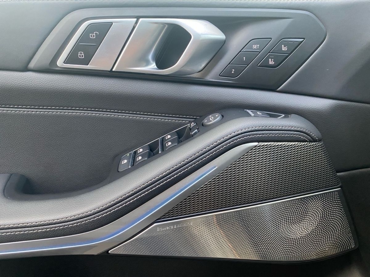 BMW X5 xDrive45e Sport HUD Laser Pano DA Prof AHK B&