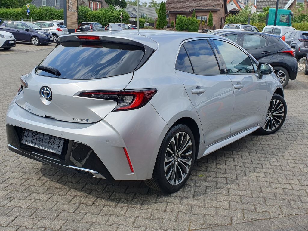 Toyota Corolla 1.8 Hybrid - Samsaru's Car Outlet