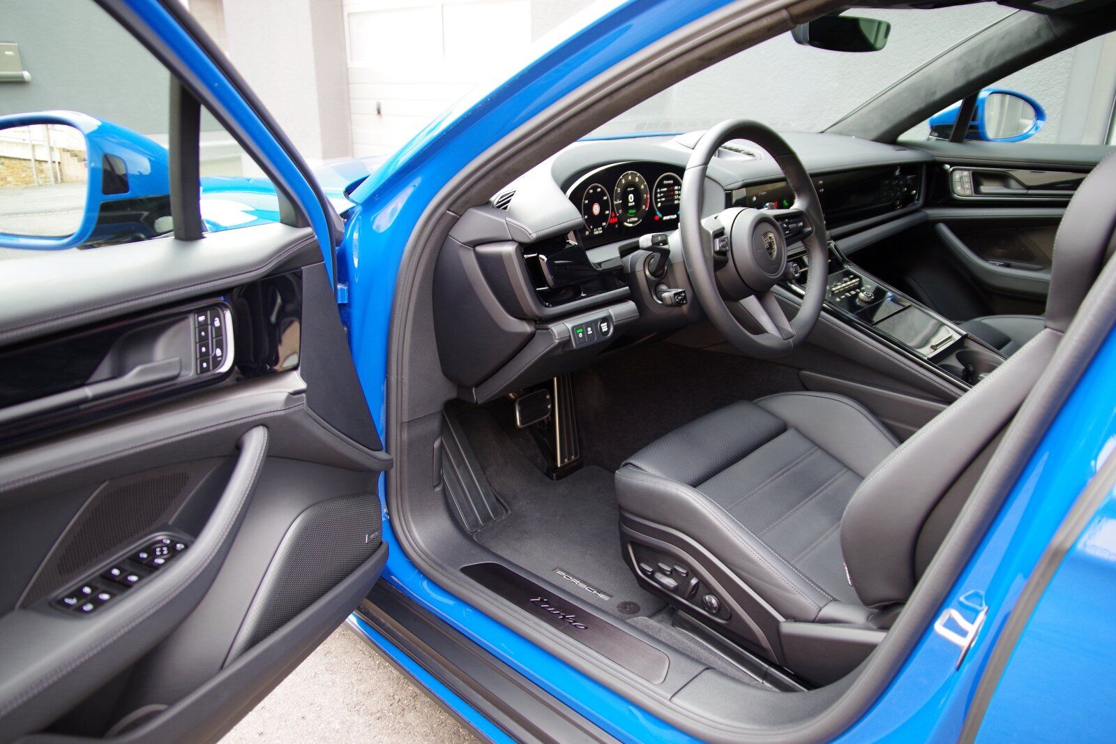 Porsche Panamera Turbo E-Hybrid*0,5%,UPE=220.157,80 €