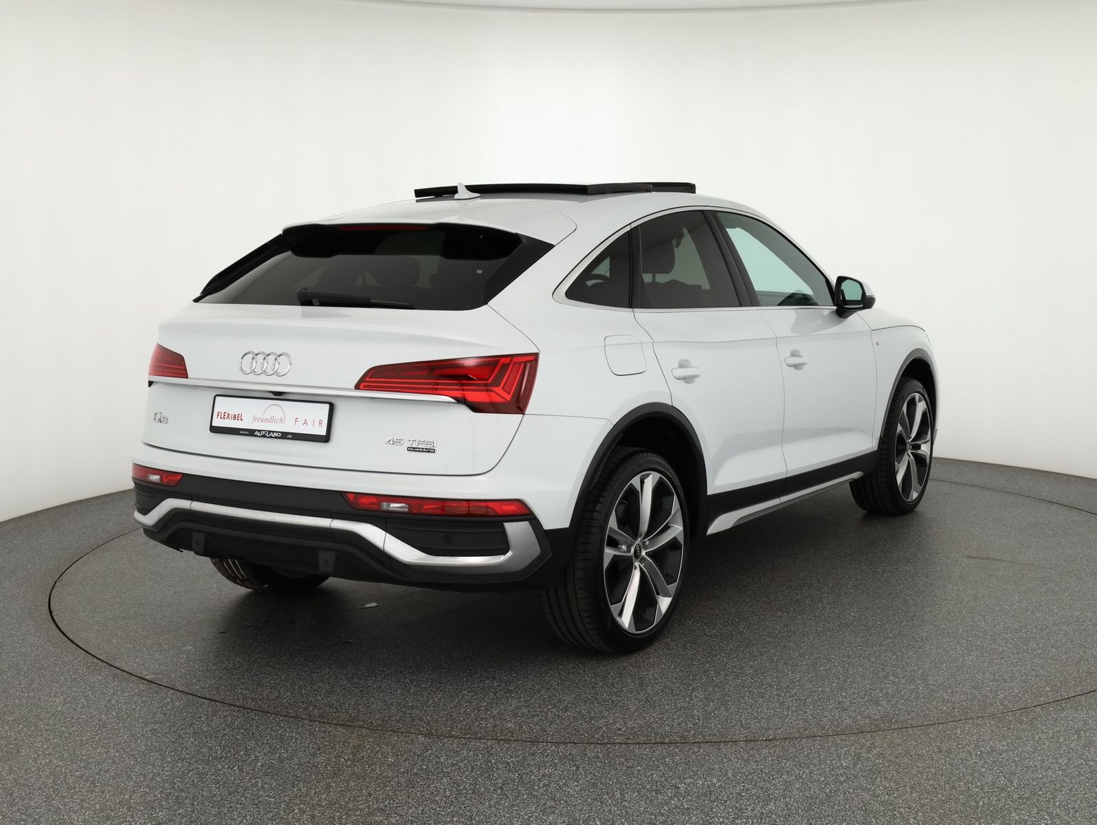 Audi Q5 Sportback S-Line 45 TFSI quattro s-tronic - Samsaru's Car Outlet