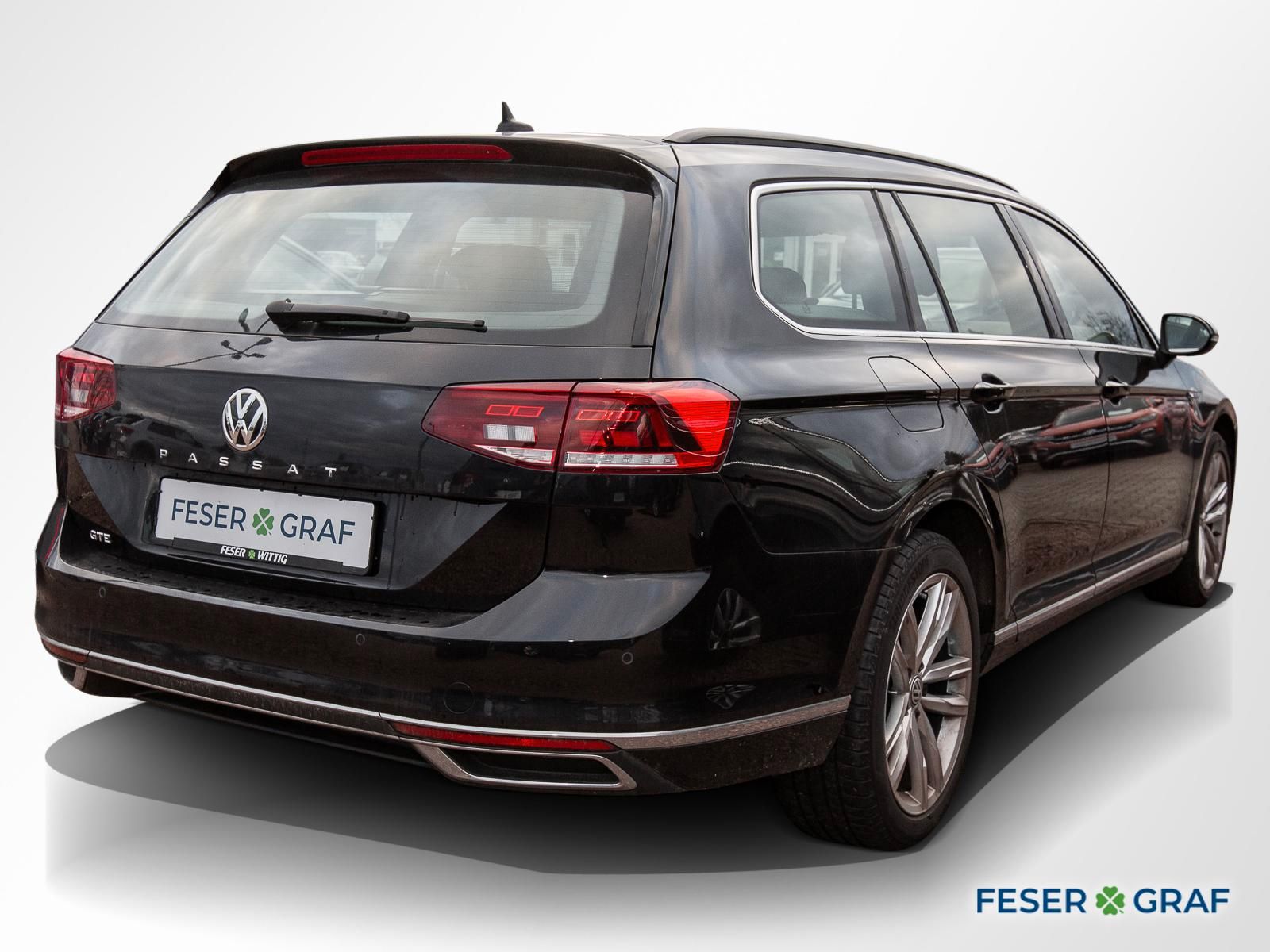 Volkswagen Passat Variant 1.4 GTE DSG - Samsaru's Car Outlet