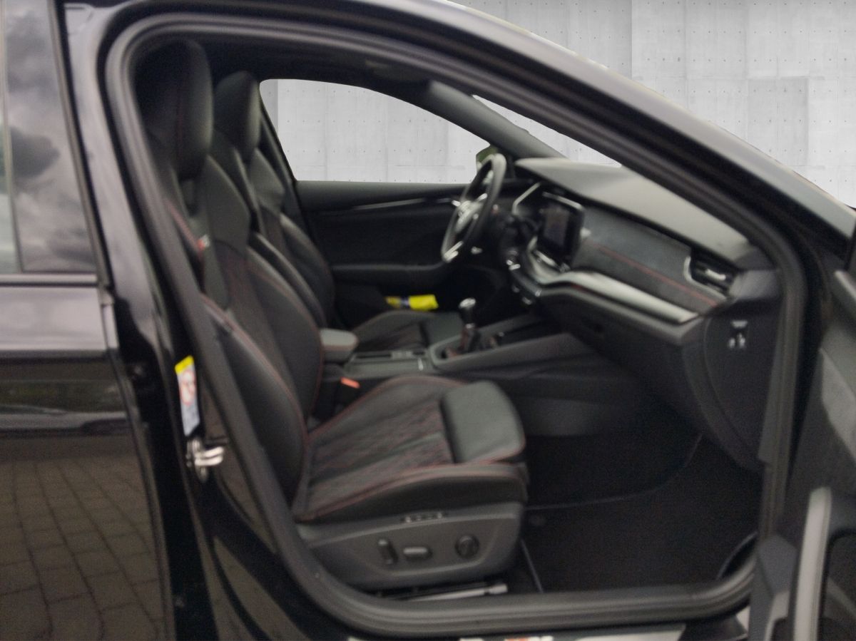 Skoda Octavia Combi 2.0 TSI RS Plus - Samsaru's Car Outlet