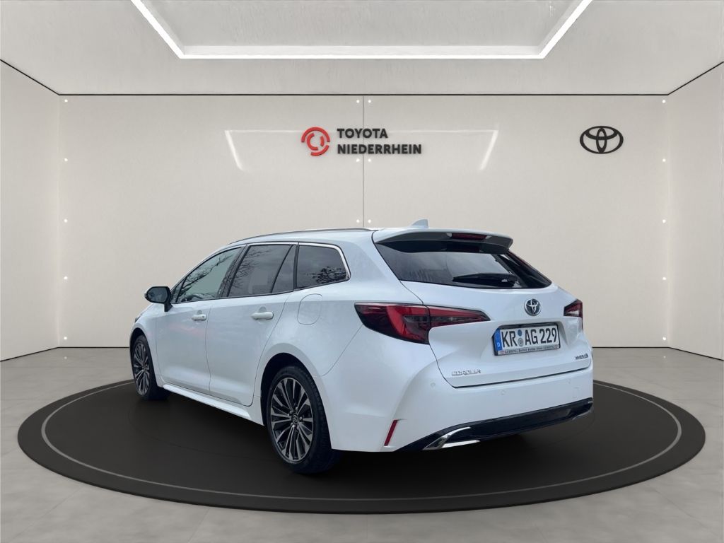 Toyota Corolla 2.0 Hybrid Touring Sports - Samsaru's Car Outlet