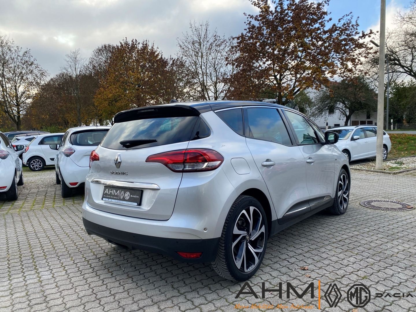 Renault Scenic IV BOSE Edition BLUE dCi - Samsaru's Car Outlet