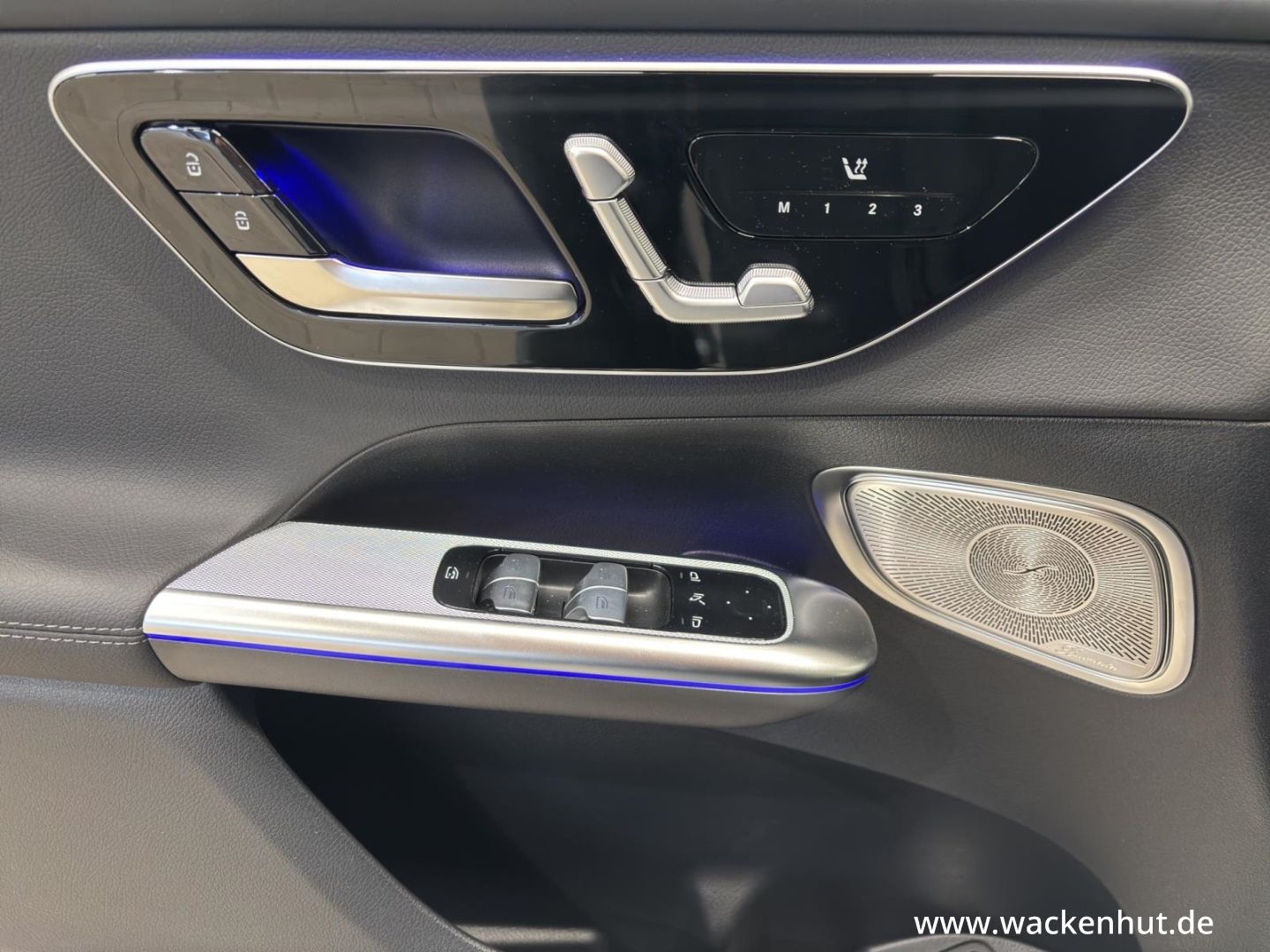 Mercedes-Benz GLC 300 4M EDITON AMG LINE ADVANCED PLUS+AHK+PAN