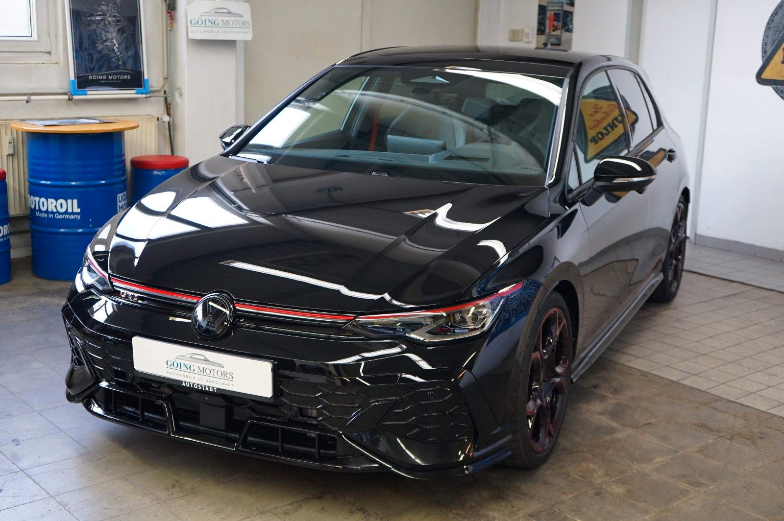 Volkswagen Golf VIII 8 Lim. 2.0 TSI 239 kW GTI Edition 50