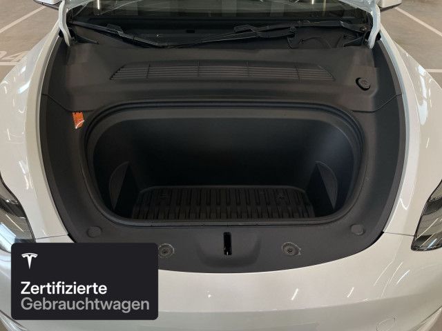 Tesla Model Y Rear-Wheel Drive