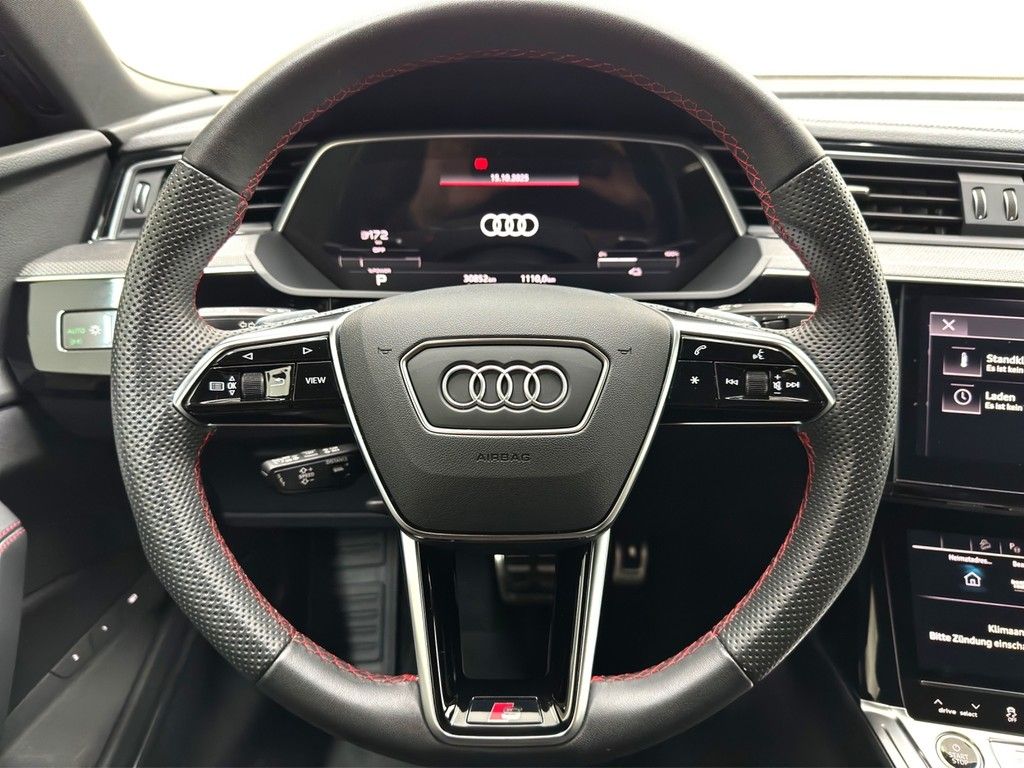Audi Q8 S line 55 e-tron quattro AHK*NAVI*SHZ*MATRIX*