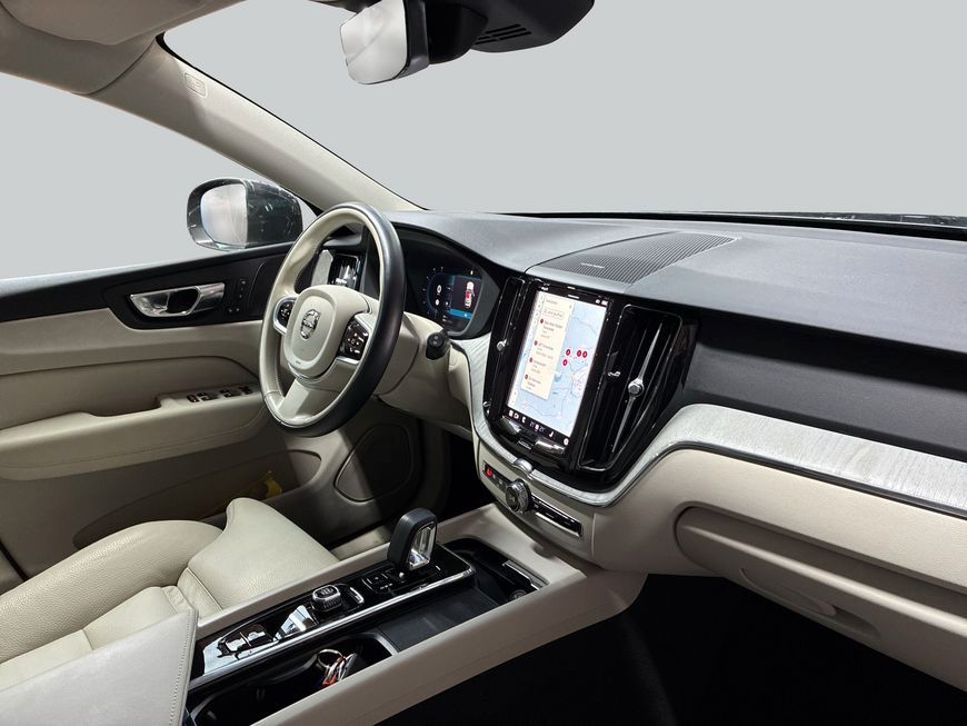 Volvo XC60 B5 B AWD Core