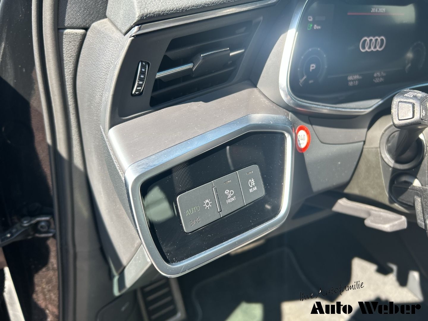 Audi A6 50TFSIe quattro S-line - Samsaru's Car Outlet