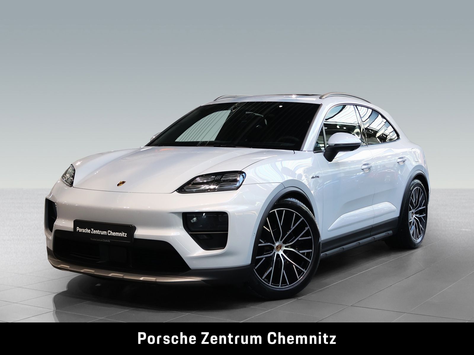 Porsche Macan 4 Electric BEV!;Pano;Luft;BOSE