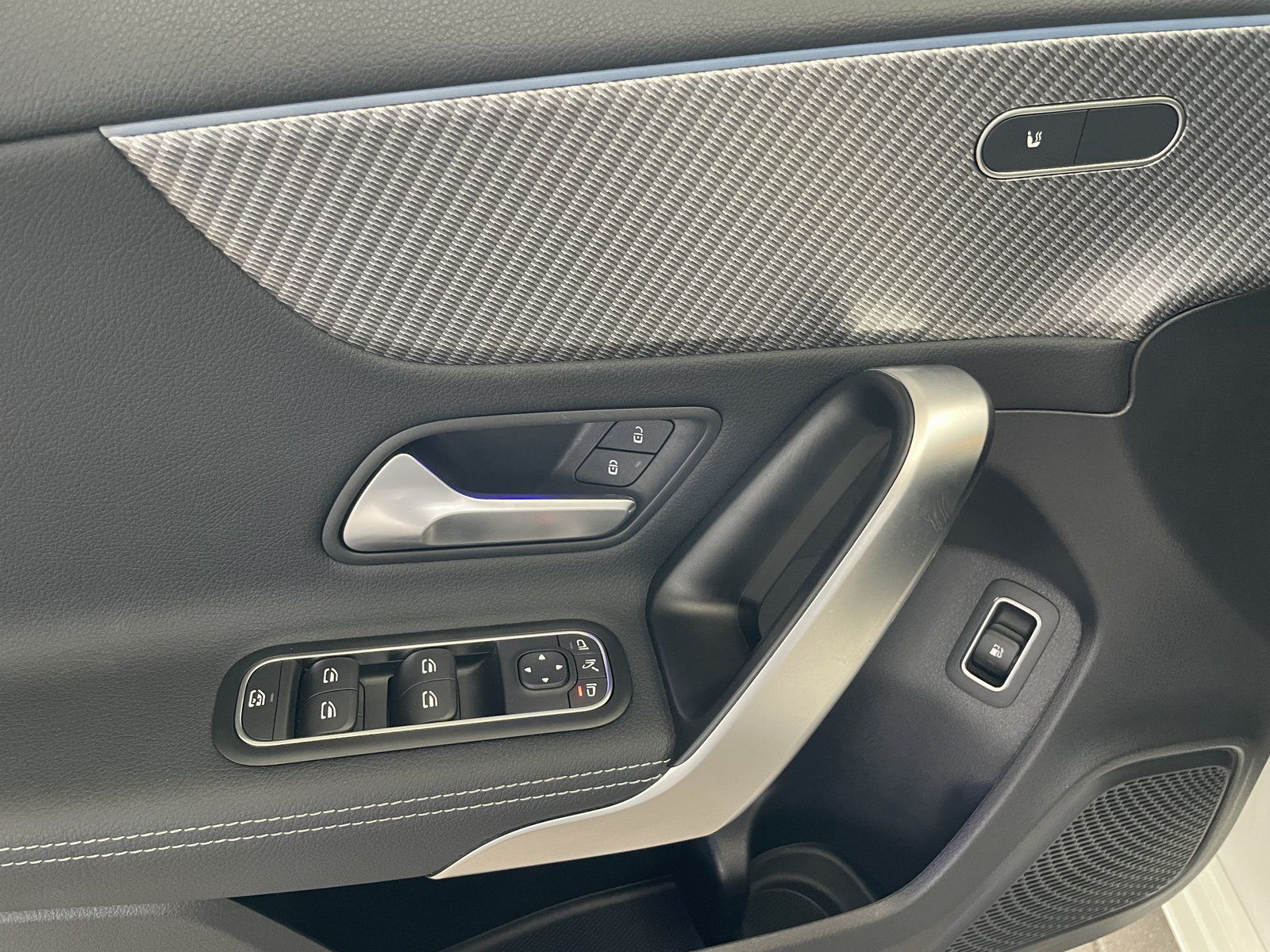 Mercedes-Benz A 250 e ProgAdvPlus - Samsaru's Car Outlet