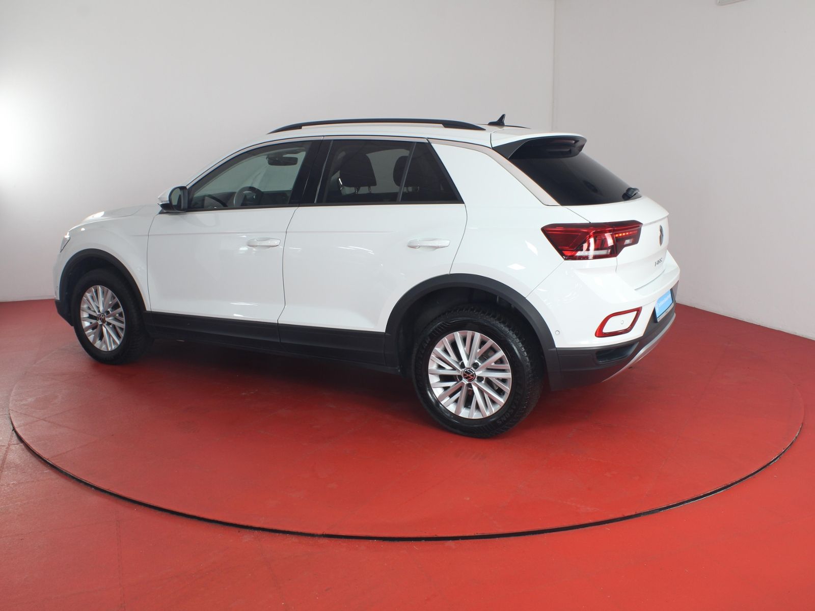 Volkswagen T-ROC Life 1.0TSI - Samsaru's Car Outlet
