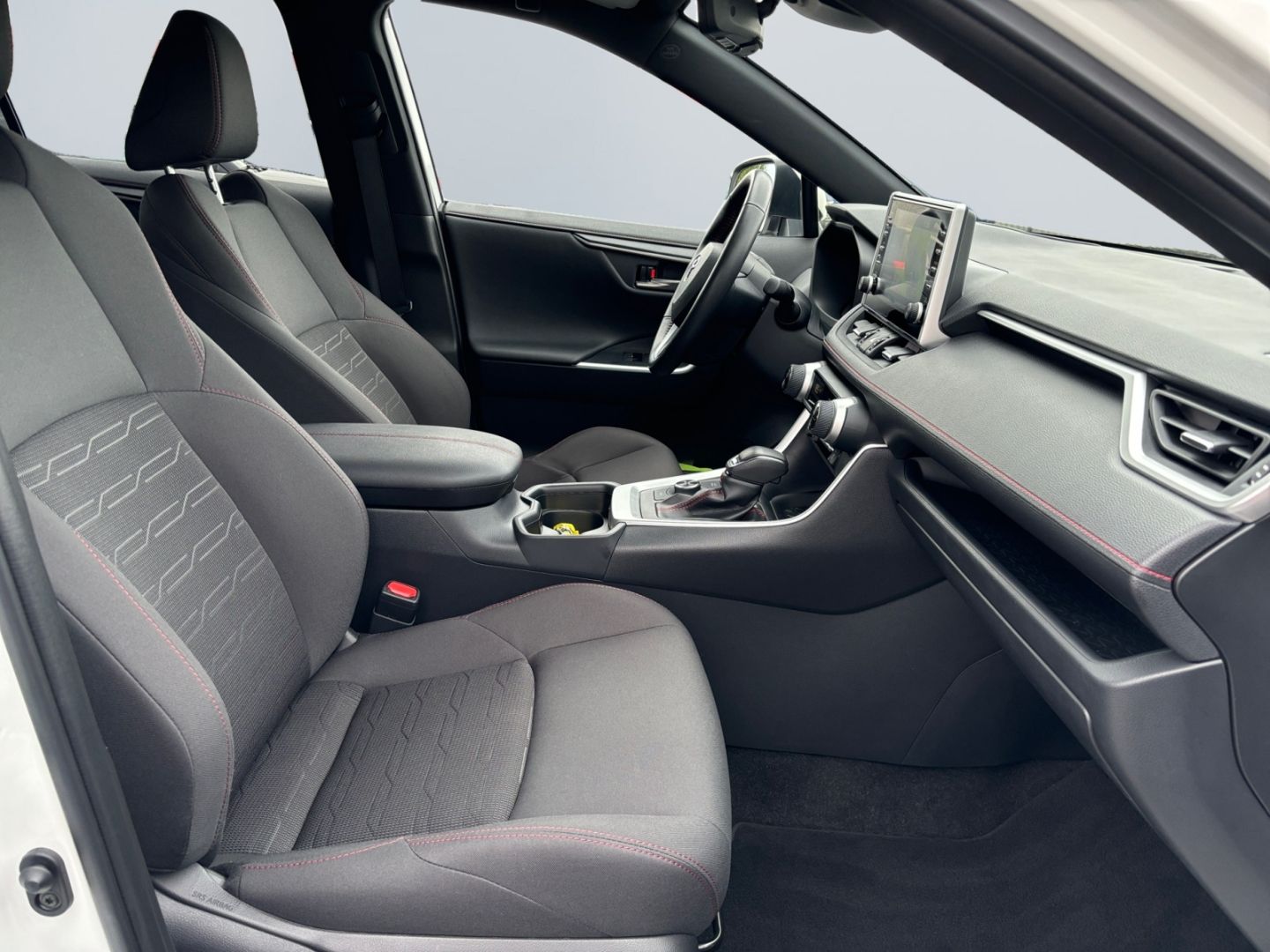 Toyota RAV 4 Plug-in Hybrid Allrad - Samsaru's Car Outlet