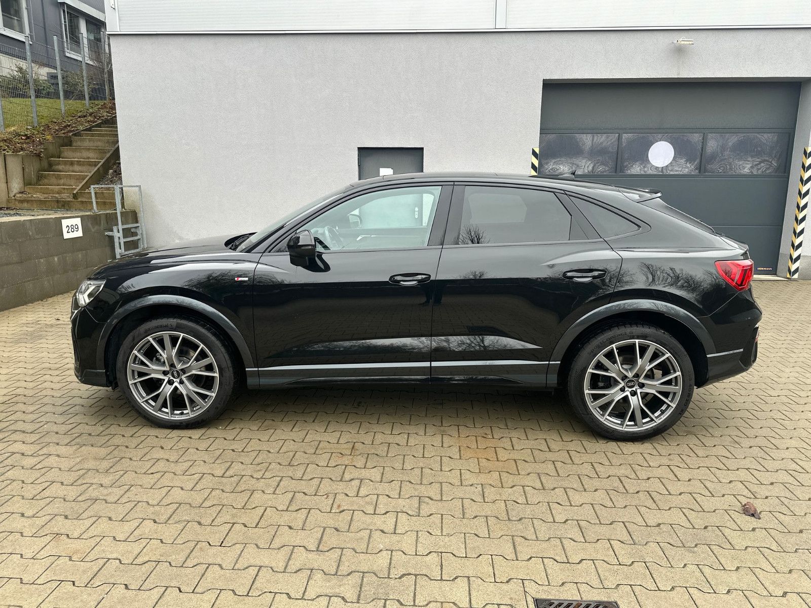 Audi Q3 35 TDI Sportback S line - Samsaru's Car Outlet