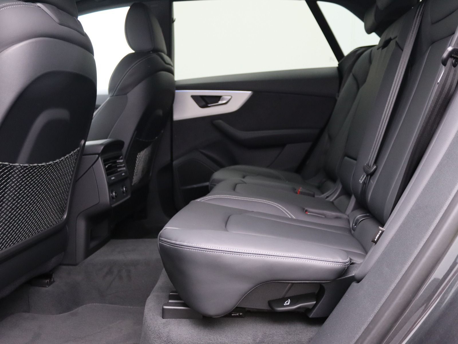 Audi Q8 S-Line 50TDI quattro / Pano, Matrix, AHK, B&O
