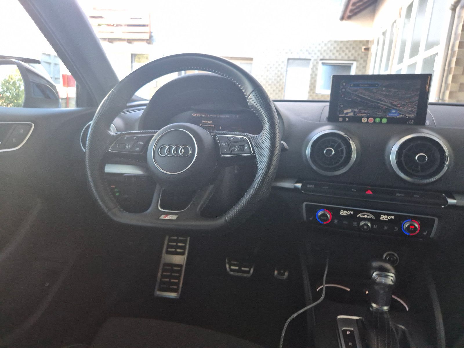 Audi A3 Sportback 40 e-tron S-LINE SPORTPLUS - Samsaru's Car Outlet