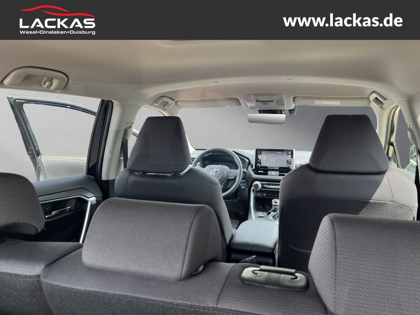 Toyota RAV 4 Hybrid 4x4 - Samsaru's Car Outlet