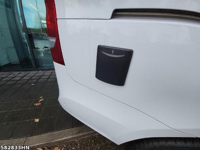 Mercedes-Benz V 250 d 4MATIC - Samsaru's Car Outlet