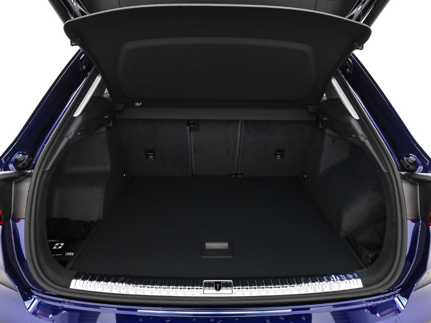 Audi Q3 advanced 40 TDI quattro - Samsaru's Car Outlet