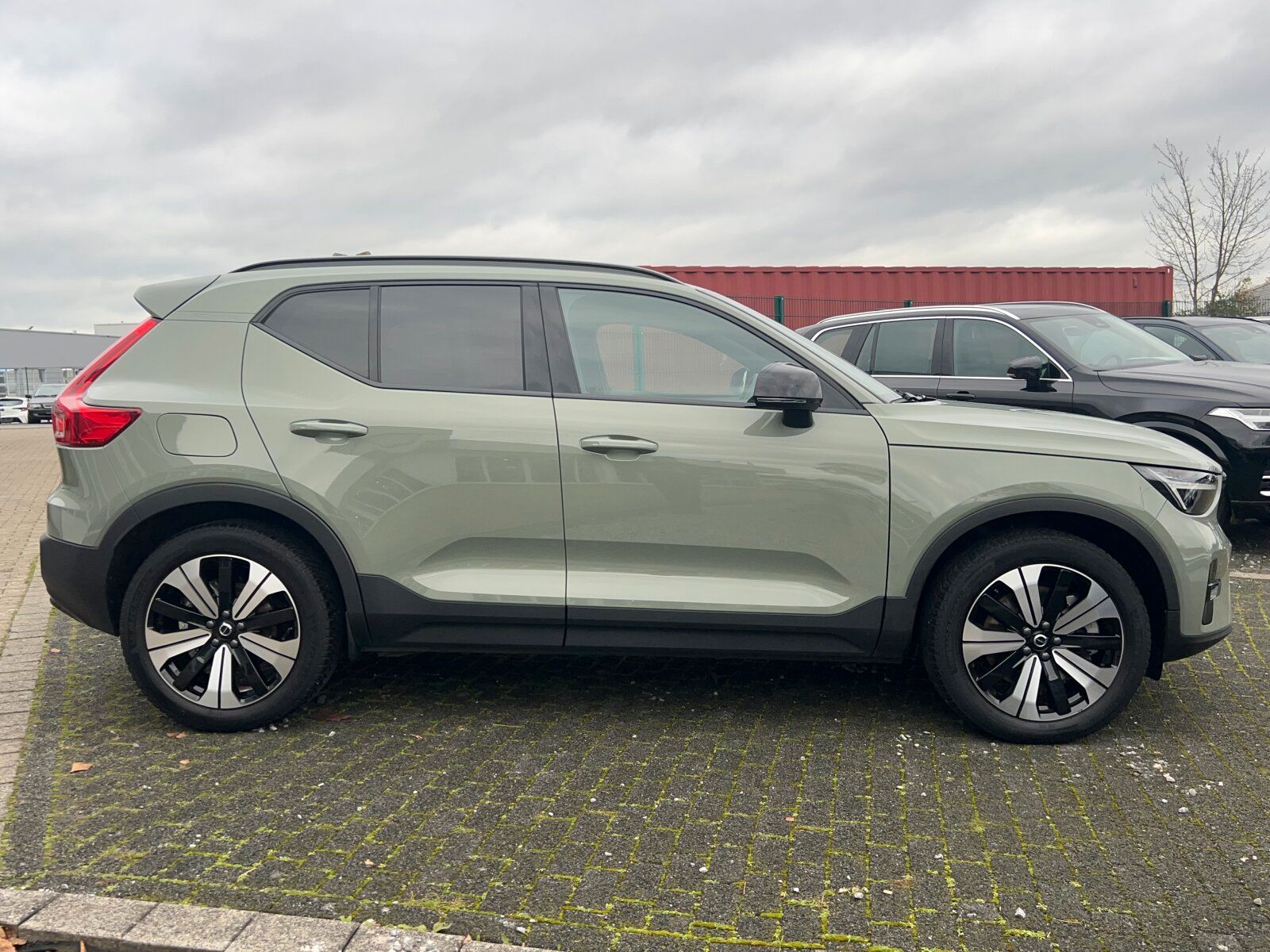 Volvo XC40 T4 Ultimate Dark AHK|PANO|CONNECT|LED|