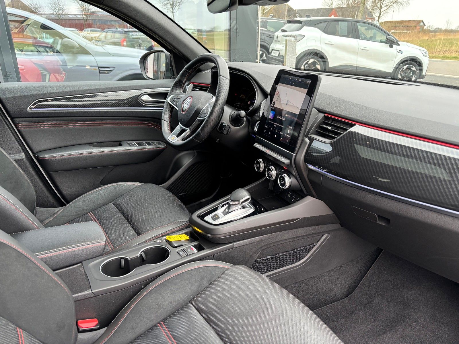 Renault Arkana R.S. Line E-TECH 145 - Samsaru's Car Outlet