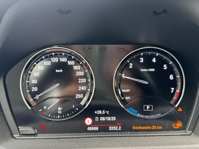 BMW X1 xDrive 25e - Samsaru's Car Outlet