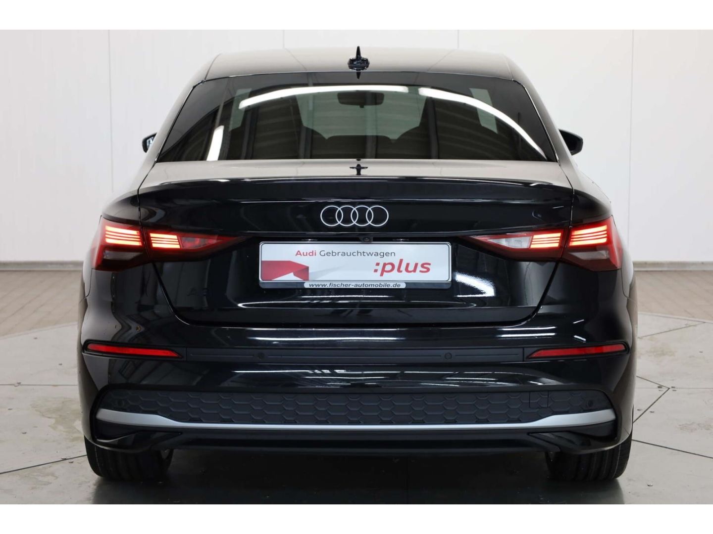 Audi A3 Limousine 30 TFSI advanced S-Tronic 18''/NAV
