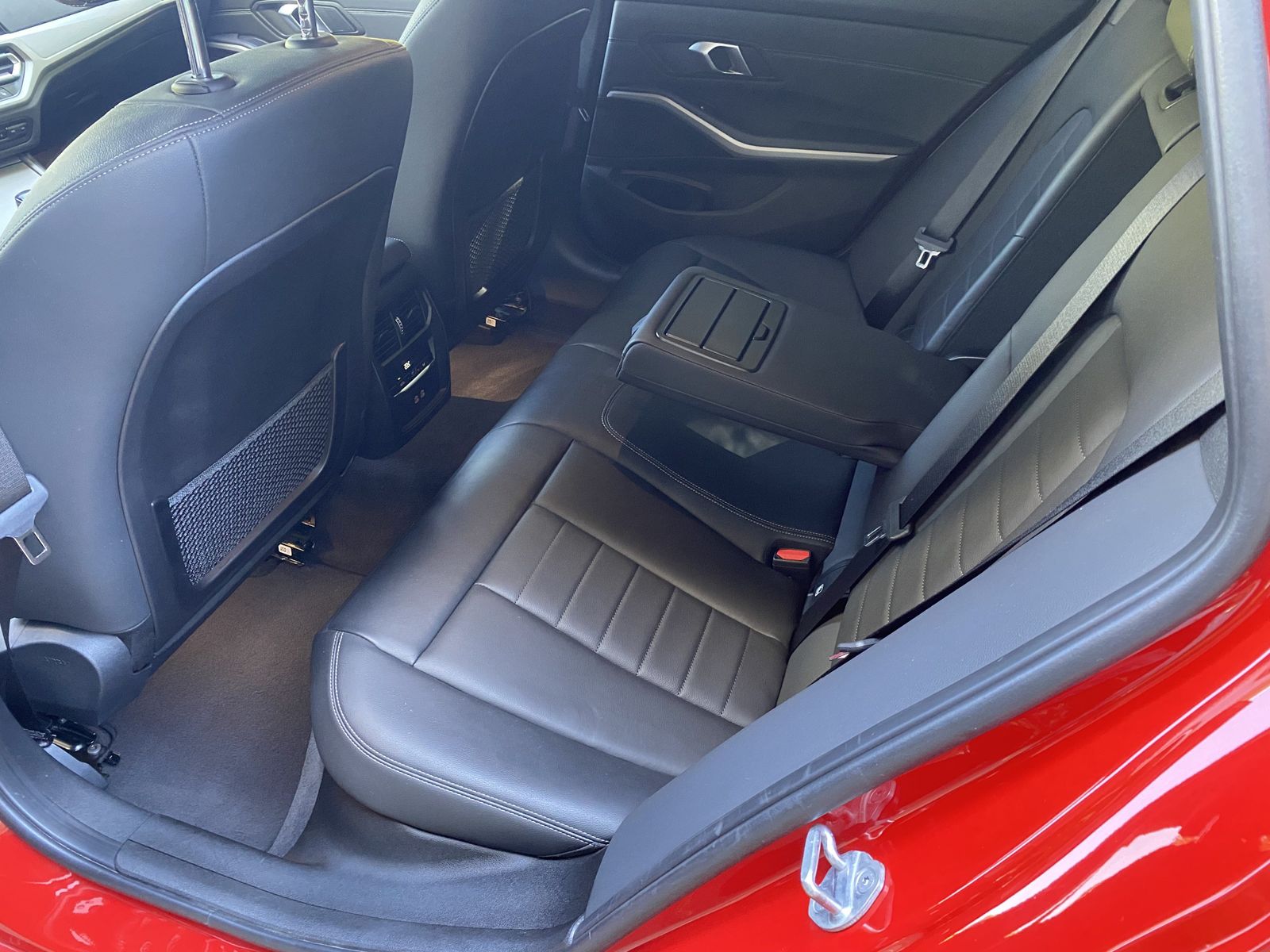 BMW 320d Navi Pro - Samsaru's Car Outlet