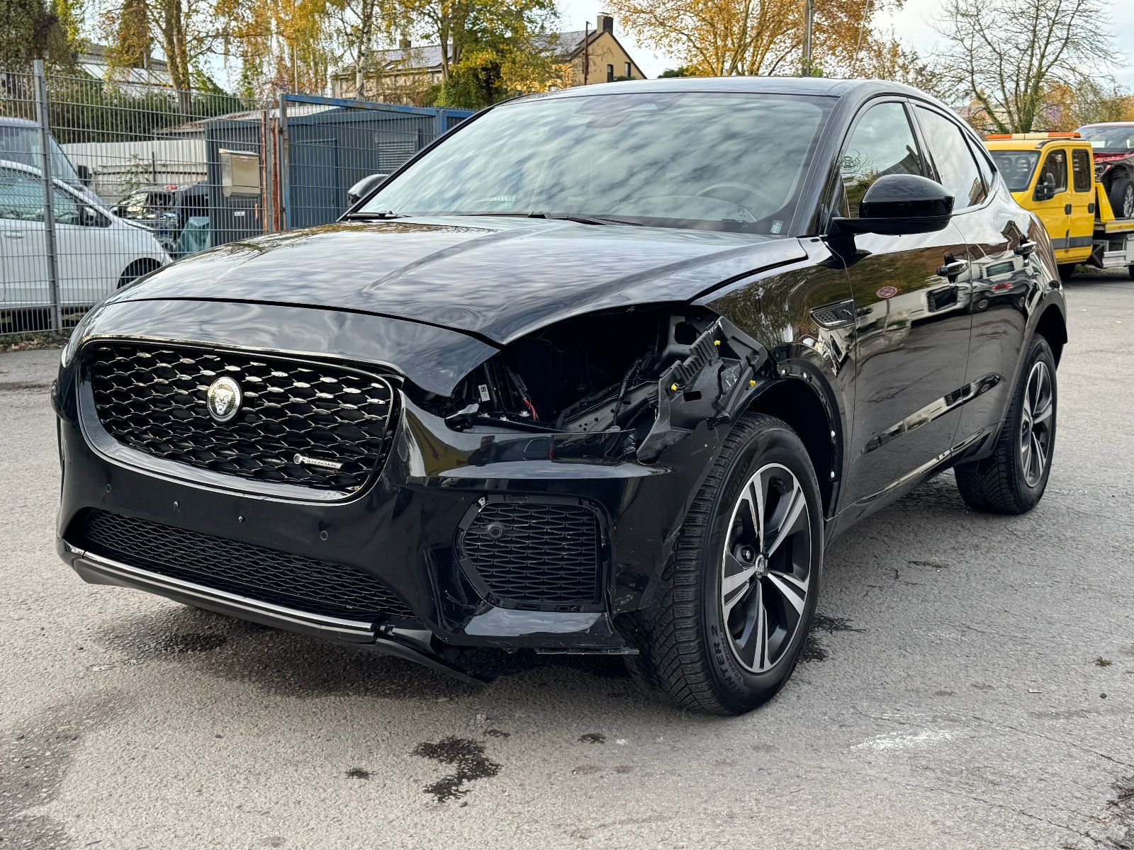 Jaguar E-Pace E-PACE R-Dynamic HSE AWD